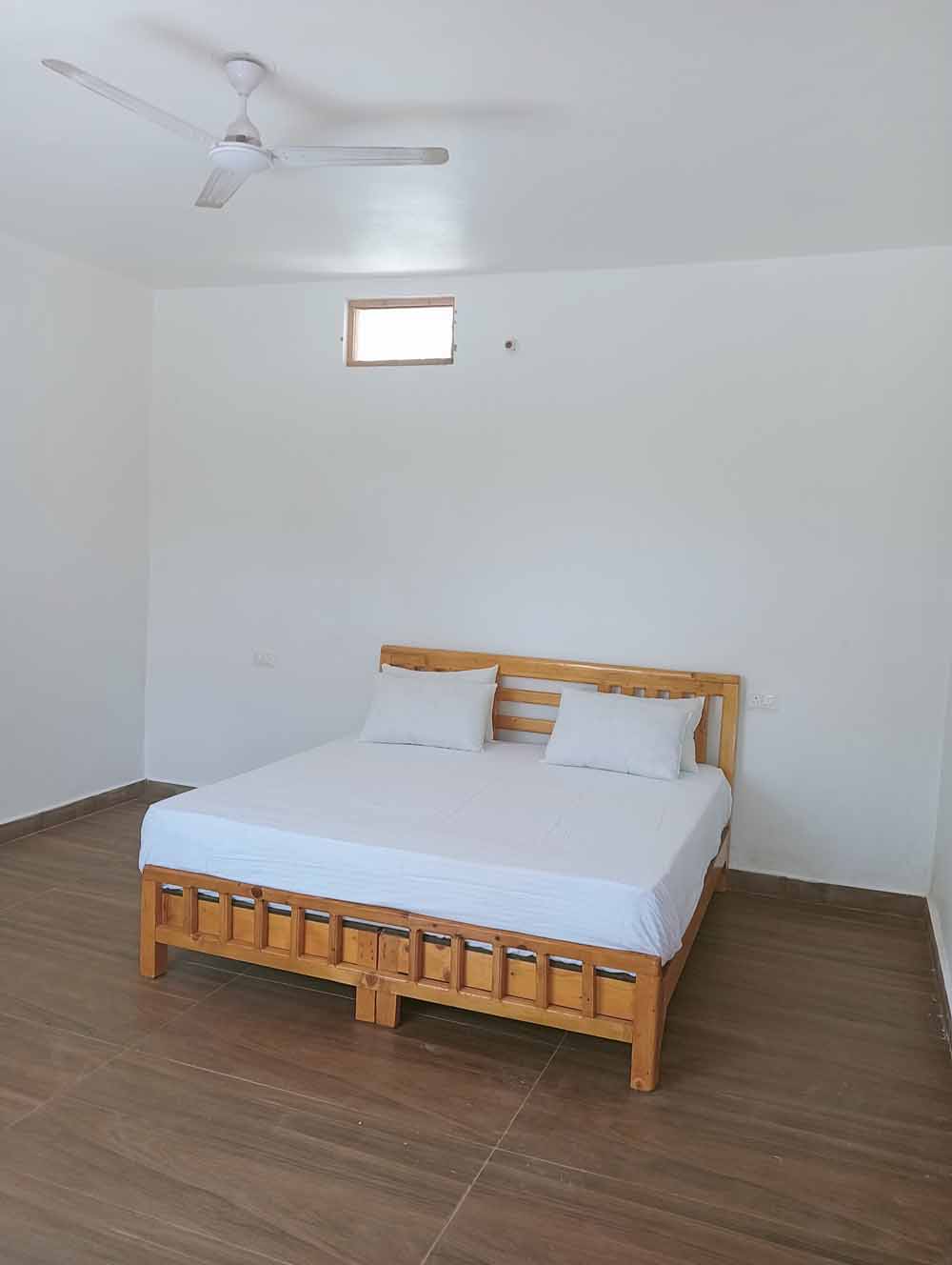 Deluxe Room Bir Himachal Pradesh | Misty Mountain Retreat
